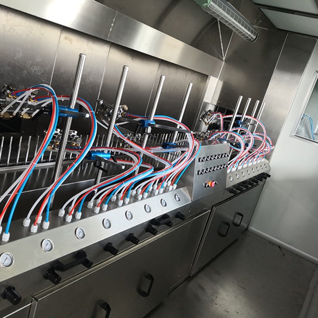 如何選擇合適的深圳自動噴漆線廠家?(自動噴漆線廠家的哪些特點是需要考慮的?)